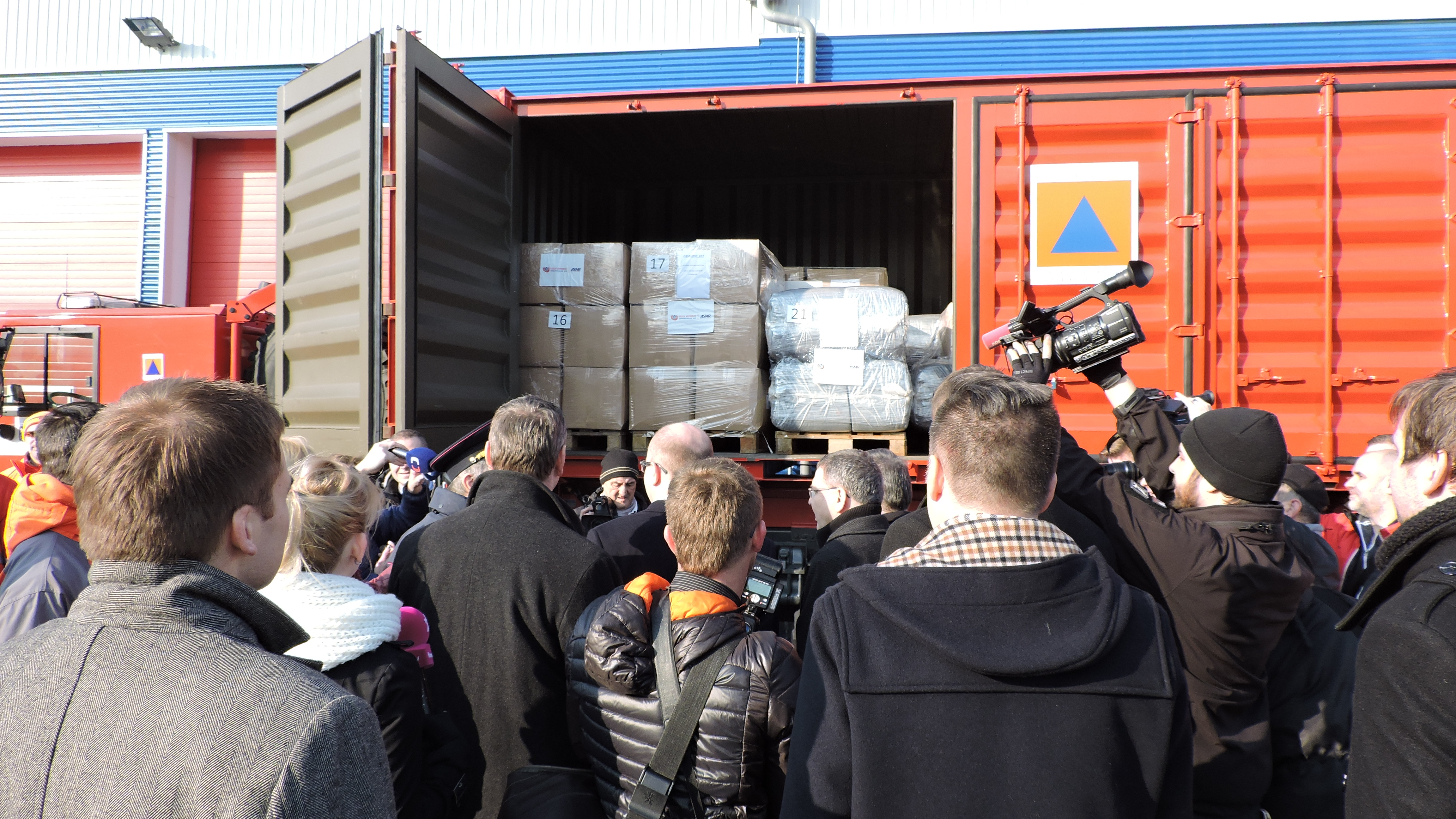 Česko vypravilo konvoj s humanitární pomocí na Ukrajinu
